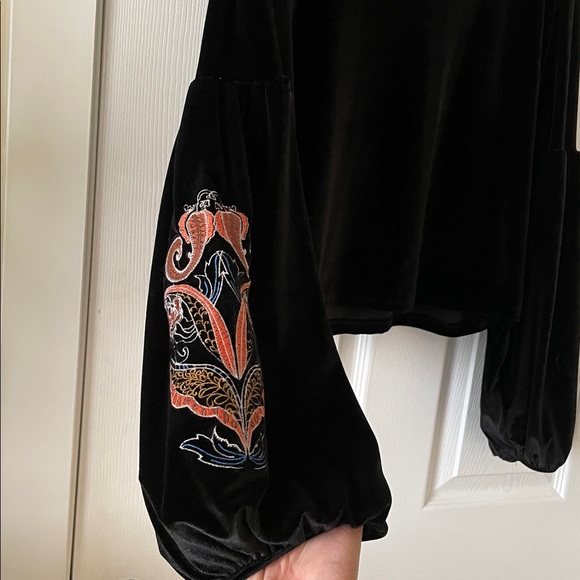 Stunning koton black velour ballon sleeve embroidered witchy goth boho top - Picture 3 of 10